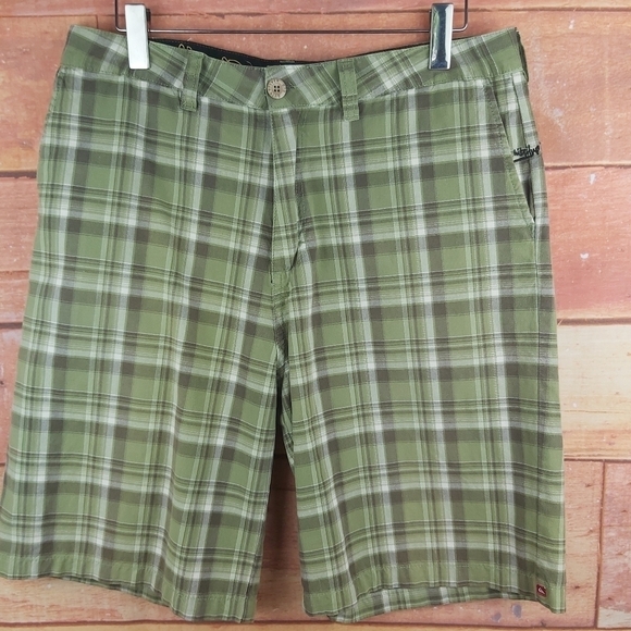 🍄3/50$🍄 QUICKSILVER plaid bermuda shorts sz 34 - Picture 7 of 7